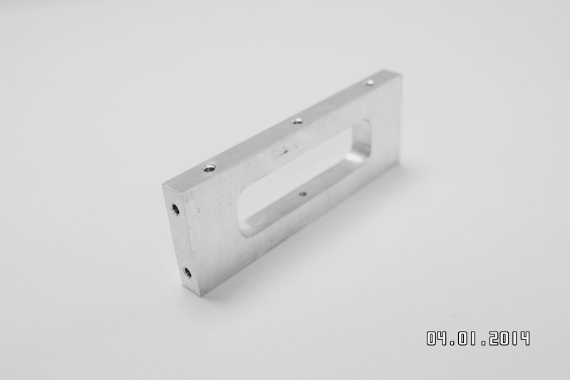 La fabricación de encargo mantiene el proceso que muele del CNC para los componentes electrónicos